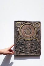 Relieve de los Guardianes IV